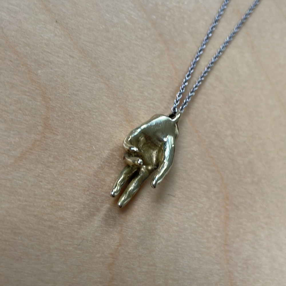 Verameat Hand Of God Necklace - Gem